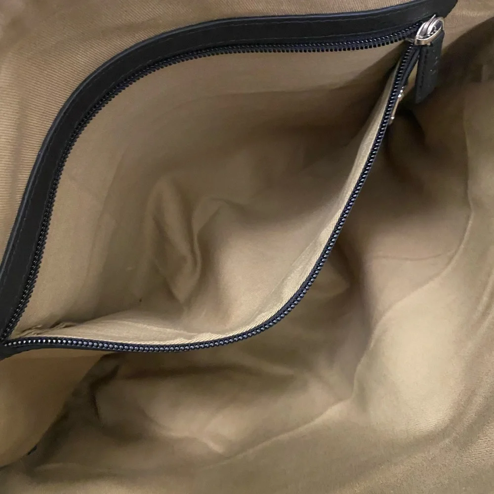 Cole Haan Unisex Black Leather Bag / Messenger / Laptop / Briefcase Silver